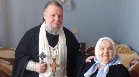 Поздравление с вековым юбилеем Евдокии Барсуковой