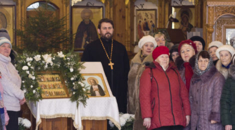 Встреча с пожилыми людьми в Казанском храме с. Петровское.