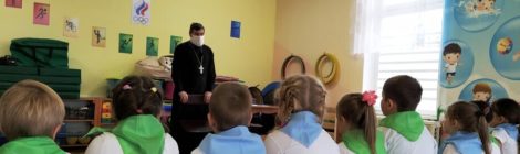 Встреча со священником в детском саду пос. ЦУС "Мир"