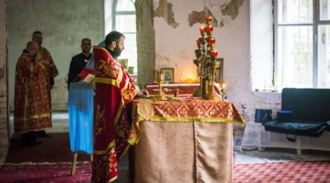 Богослужение в Тихвинском храме с.Евлево